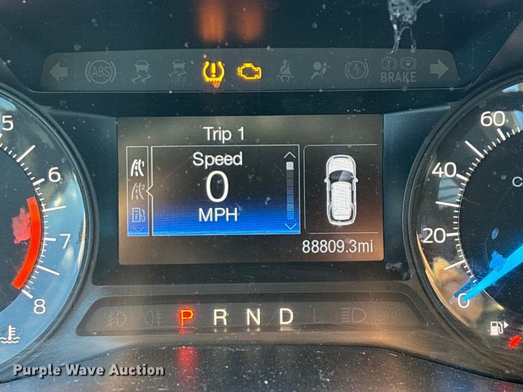 image for item ED2441 2017 Ford Explorer Police SUV