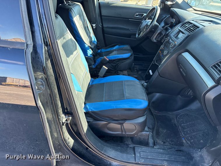 image for item ED2441 2017 Ford Explorer Police SUV