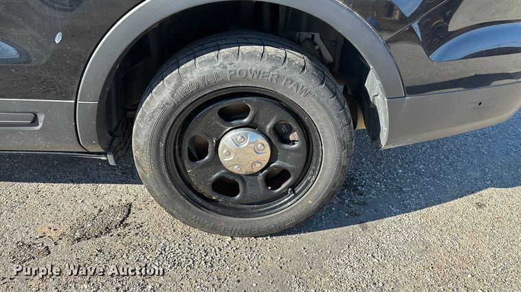 image for item ED2441 2017 Ford Explorer Police SUV