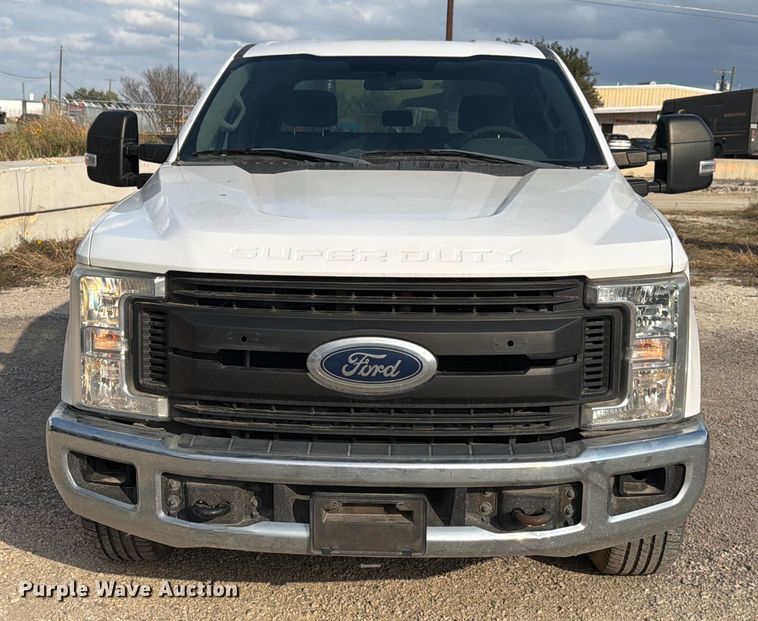 image for item ED5039 2018 Ford F250 Super Duty XL Crew Cab pickup truck