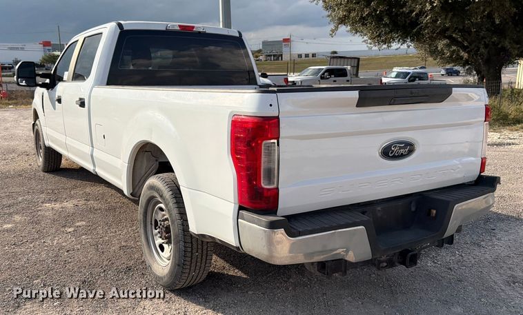 image for item ED5039 2018 Ford F250 Super Duty XL Crew Cab pickup truck