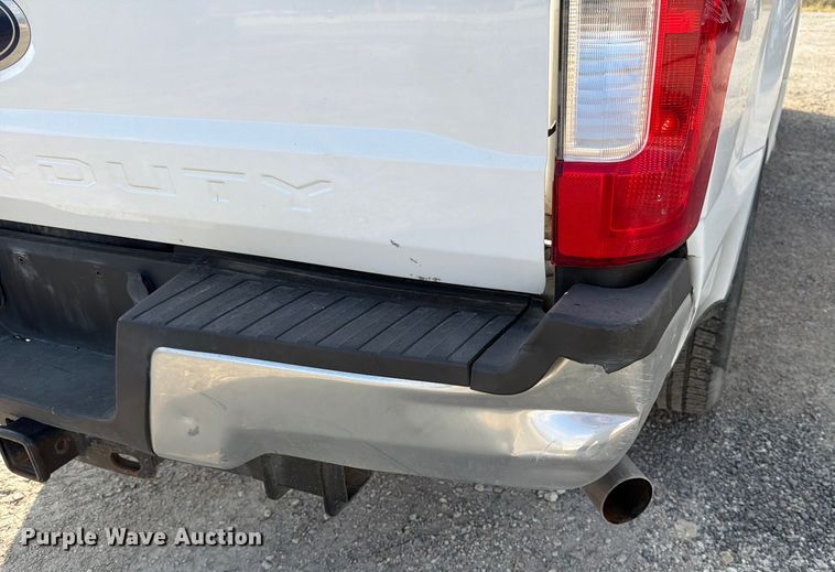 image for item ED5039 2018 Ford F250 Super Duty XL Crew Cab pickup truck