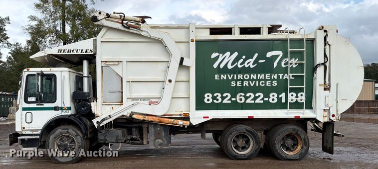 image for item ED5048 1999 Mack refuse truck