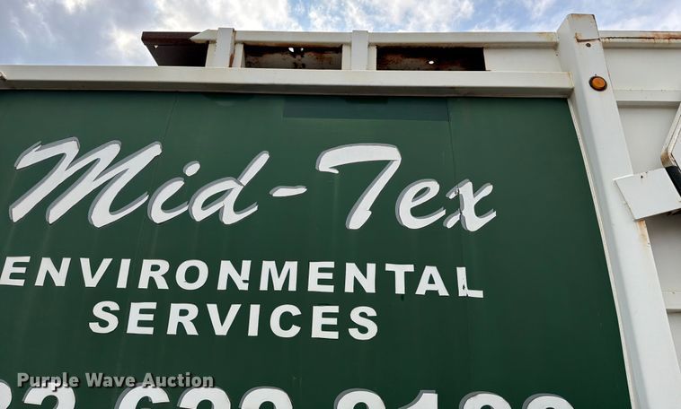 image for item ED5048 1999 Mack refuse truck