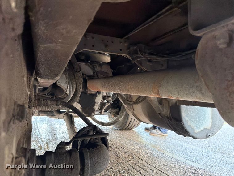 image for item ED5048 1999 Mack refuse truck