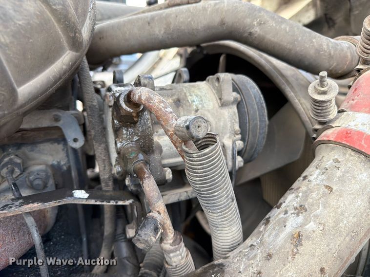 image for item ED5048 1999 Mack refuse truck