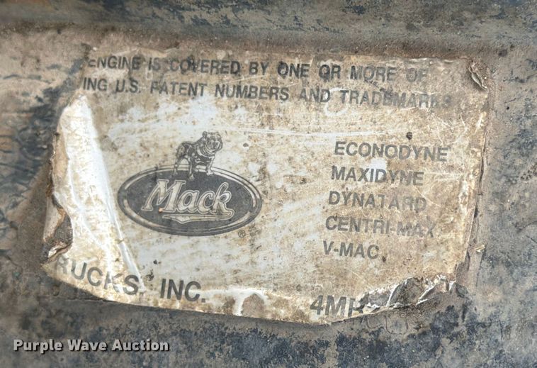 image for item ED5048 1999 Mack refuse truck