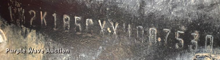 image for item ED5048 1999 Mack refuse truck