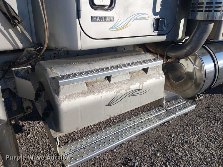 image for item EE1382 1979 GMC General semi truck