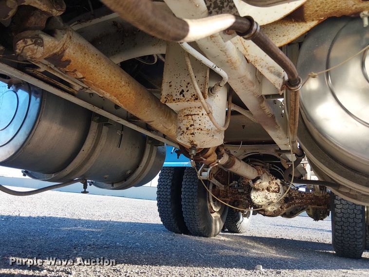 image for item EE1382 1979 GMC General semi truck