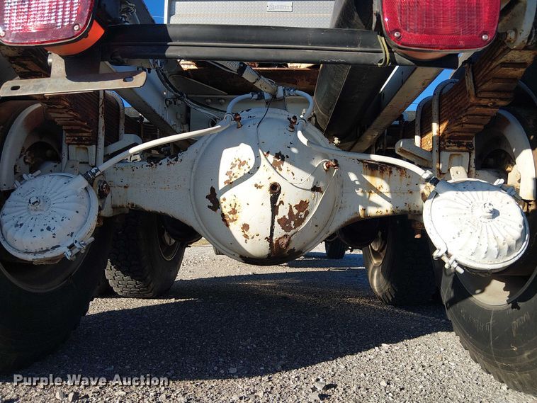 image for item EE1382 1979 GMC General semi truck