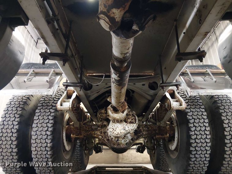 image for item EE1382 1979 GMC General semi truck