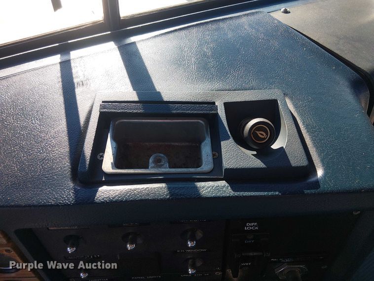 image for item EE1382 1979 GMC General semi truck