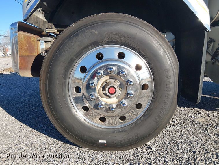 image for item EE1382 1979 GMC General semi truck