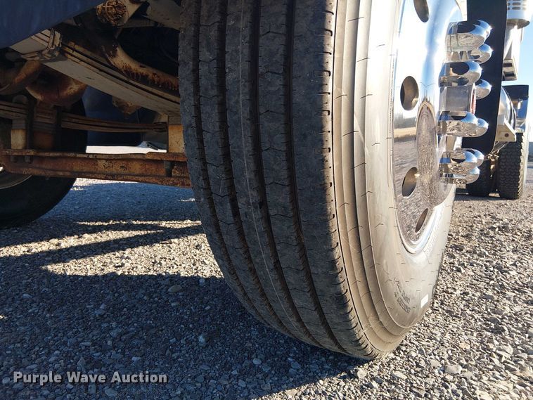 image for item EE1382 1979 GMC General semi truck