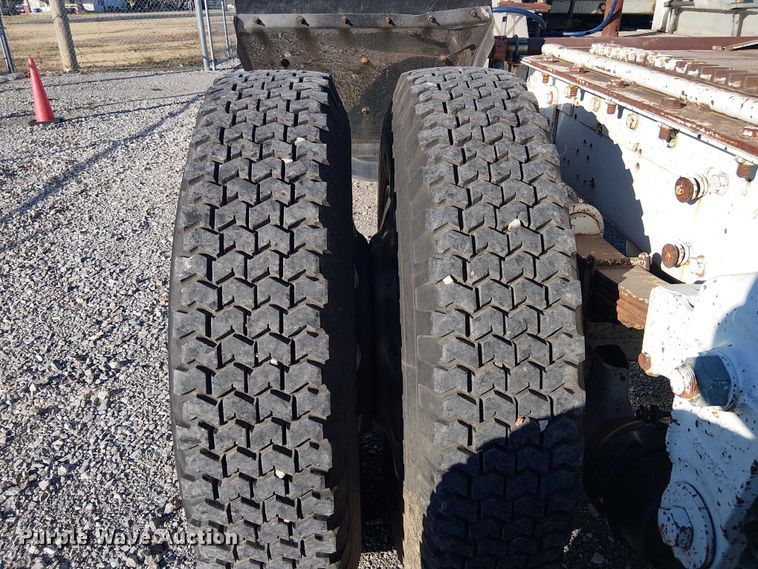 image for item EE1382 1979 GMC General semi truck