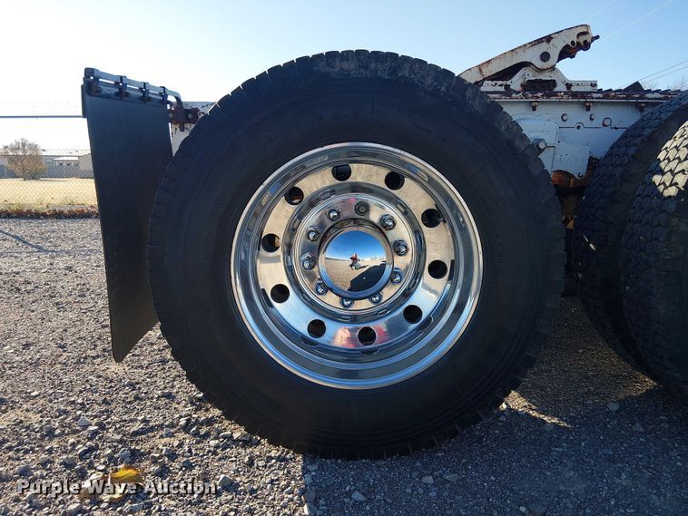 image for item EE1382 1979 GMC General semi truck