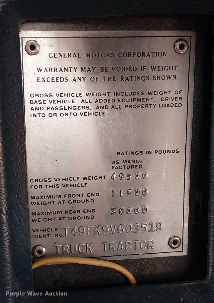 image for item EE1382 1979 GMC General semi truck