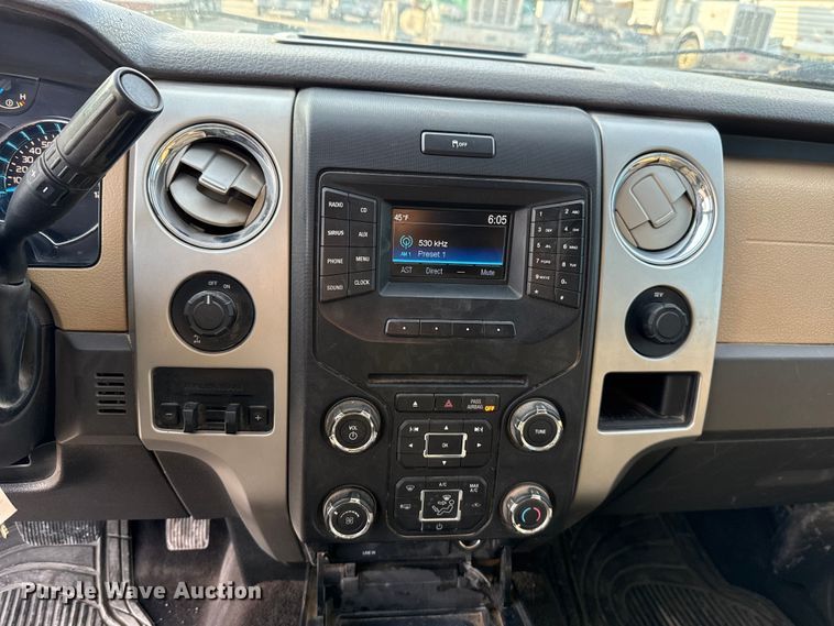 image for item EE3378 2014 Ford F150 SuperCrew pickup truck