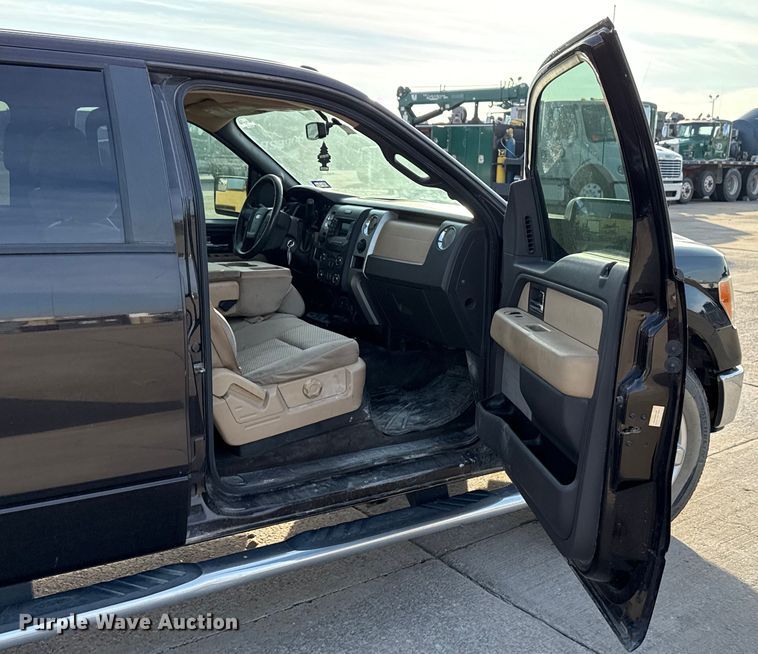 image for item EE3378 2014 Ford F150 SuperCrew pickup truck