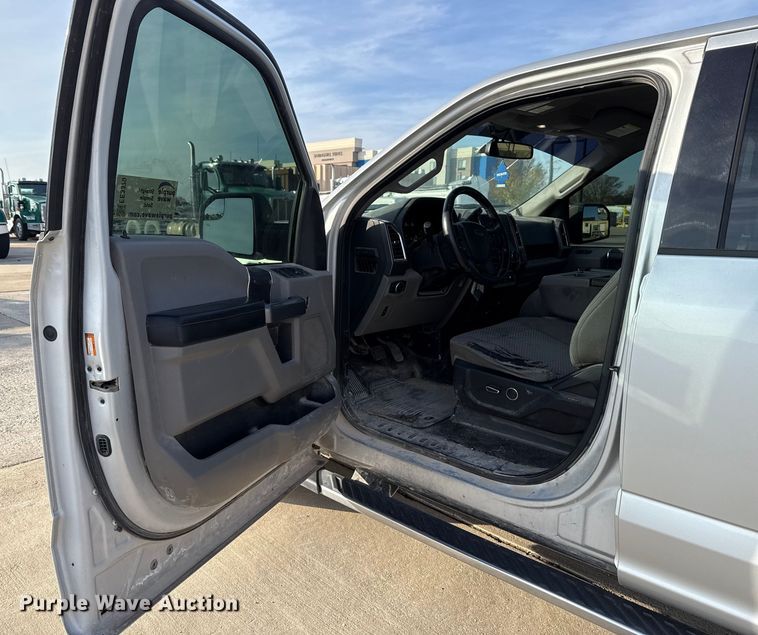 image for item EE3379 2016 Ford F150 SuperCrew pickup truck