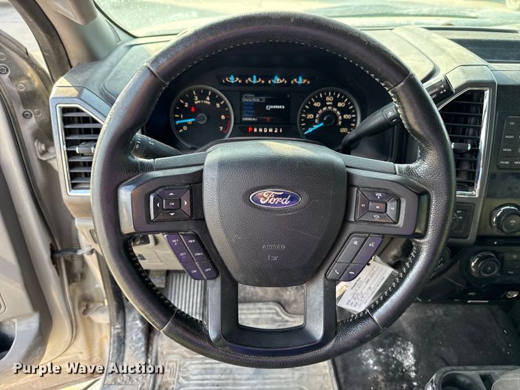 image for item EE3379 2016 Ford F150 SuperCrew pickup truck