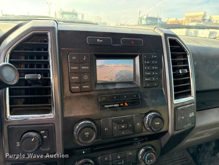 image for item EE3379 2016 Ford F150 SuperCrew pickup truck