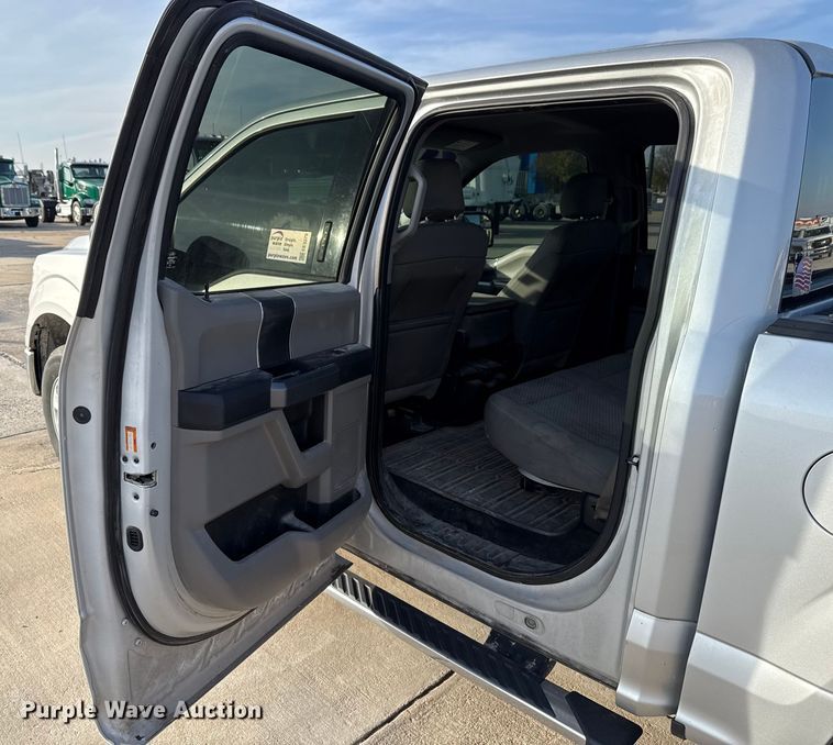 image for item EE3379 2016 Ford F150 SuperCrew pickup truck