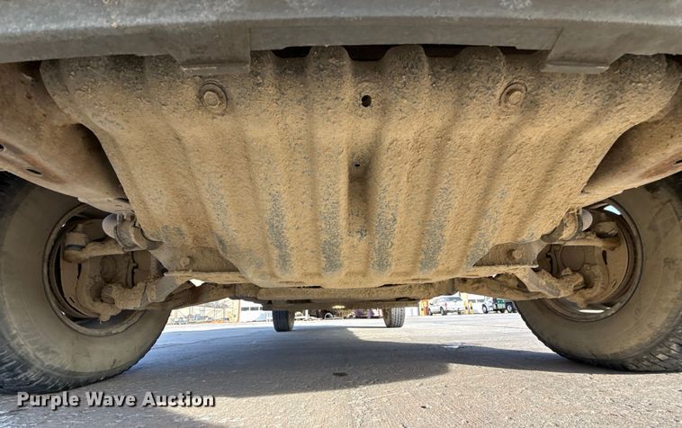 image for item EE3381 2005 Chevrolet Silverado 2500HD pickup truck