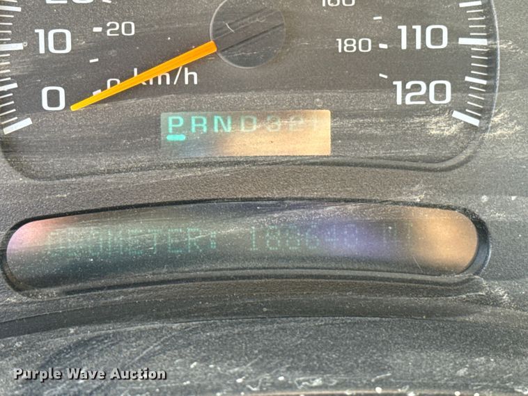 image for item EE3381 2005 Chevrolet Silverado 2500HD pickup truck