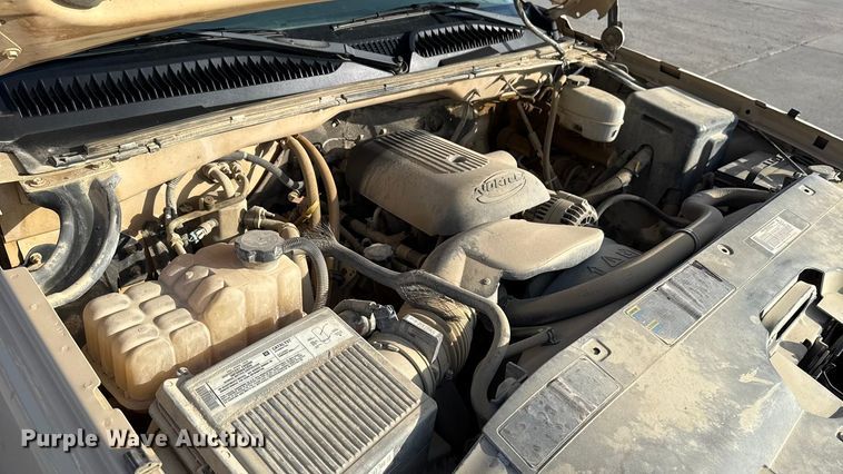 image for item EE3381 2005 Chevrolet Silverado 2500HD pickup truck