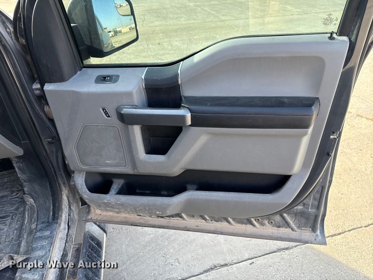 image for item EE3382 2017 Ford F150 SuperCrew pickup truck