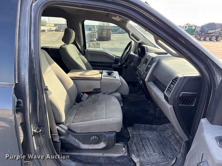 image for item EE3382 2017 Ford F150 SuperCrew pickup truck