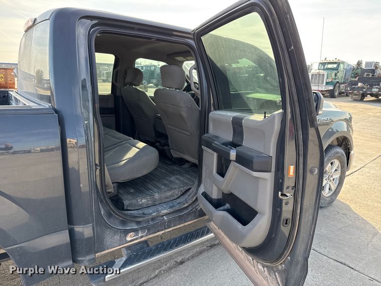 image for item EE3382 2017 Ford F150 SuperCrew pickup truck