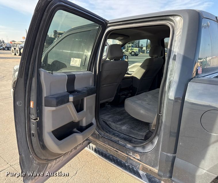 image for item EE3382 2017 Ford F150 SuperCrew pickup truck