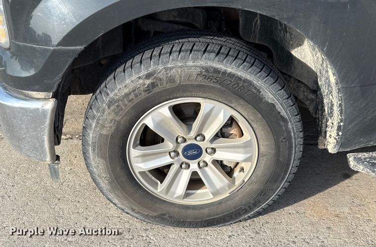 image for item EE3382 2017 Ford F150 SuperCrew pickup truck