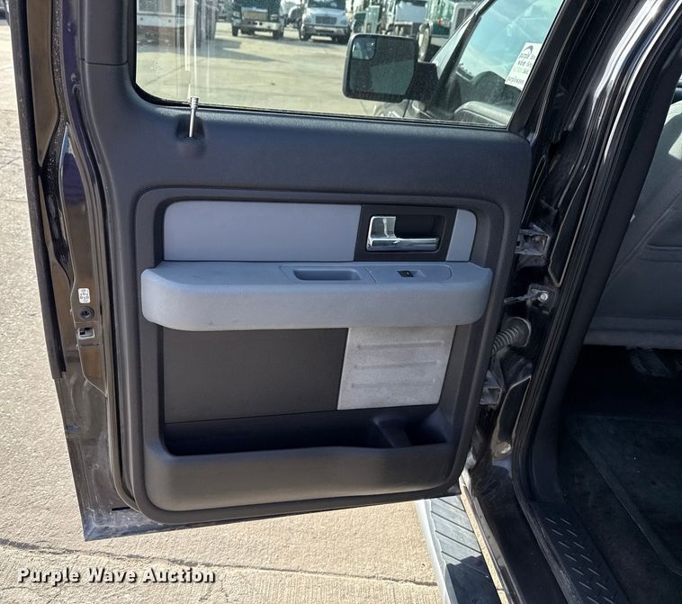 image for item EE3383 2014 Ford F150 SuperCrew pickup truck