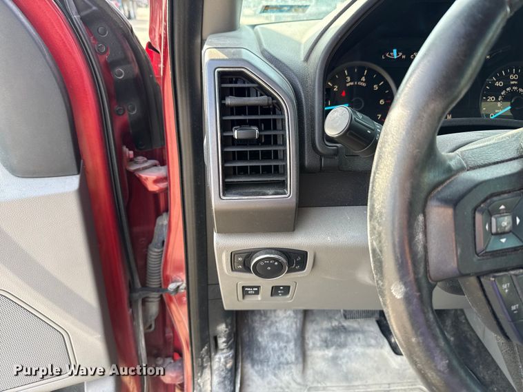 image for item EE3384 2019 Ford F150 SuperCrew pickup truck