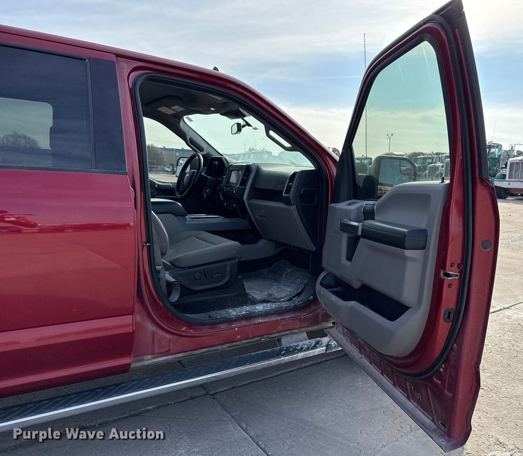 image for item EE3384 2019 Ford F150 SuperCrew pickup truck