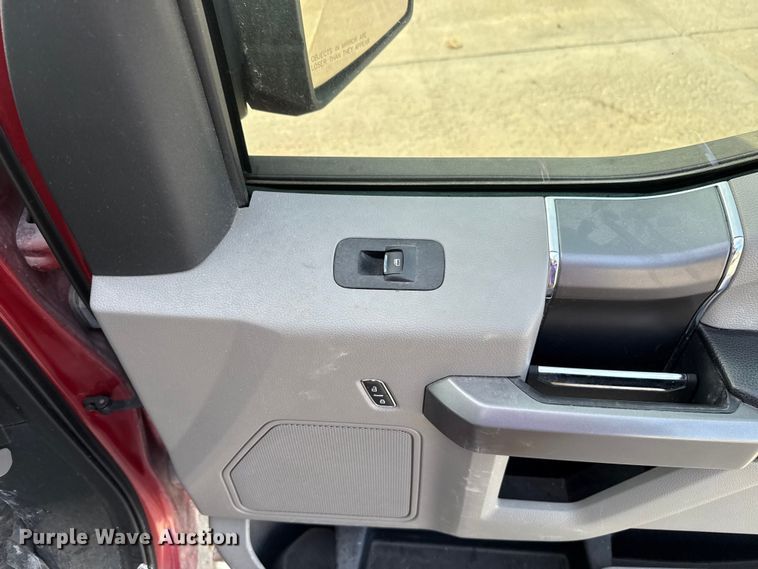 image for item EE3384 2019 Ford F150 SuperCrew pickup truck