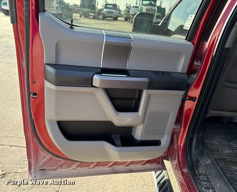 image for item EE3384 2019 Ford F150 SuperCrew pickup truck