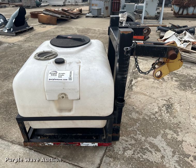 image for item EE3395 MB KNMB00M poly tank