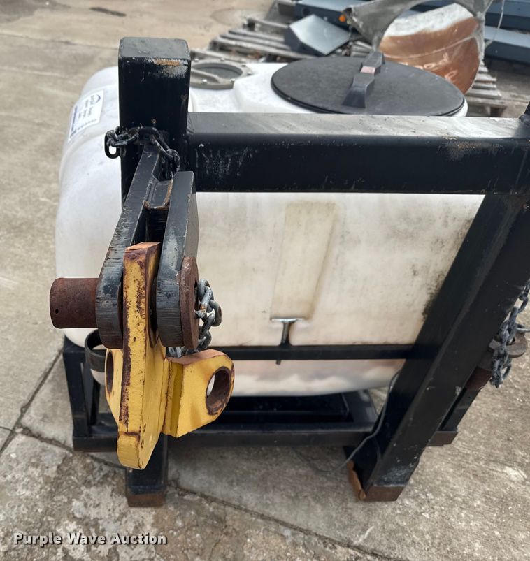 image for item EE3395 MB KNMB00M poly tank