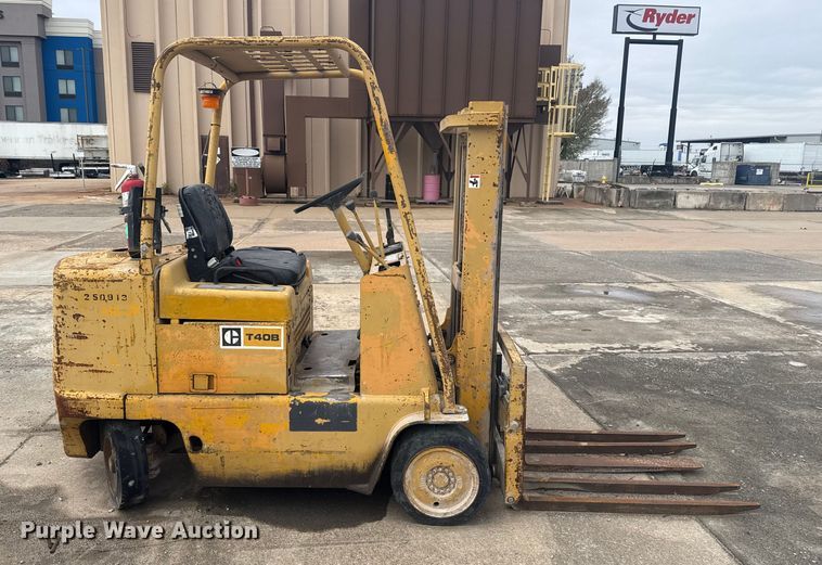 MONTACARGAS CATERPILLAR T40B