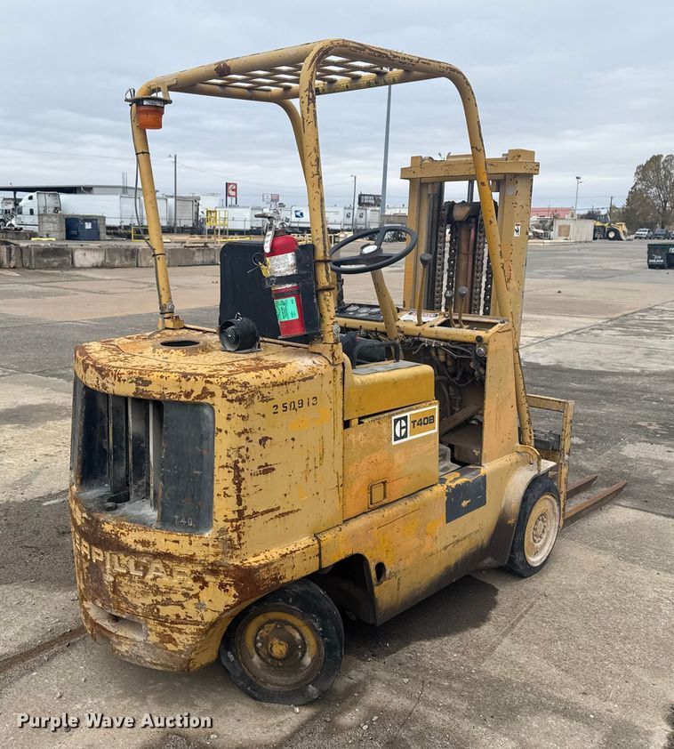 MONTACARGAS CATERPILLAR T40B