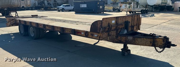 image for item EE3399 1980 Belshe T8 equipment trailer
