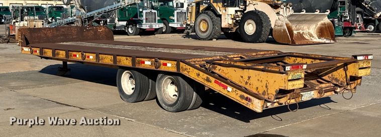 image for item EE3399 1980 Belshe T8 equipment trailer