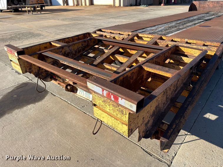 image for item EE3399 1980 Belshe T8 equipment trailer