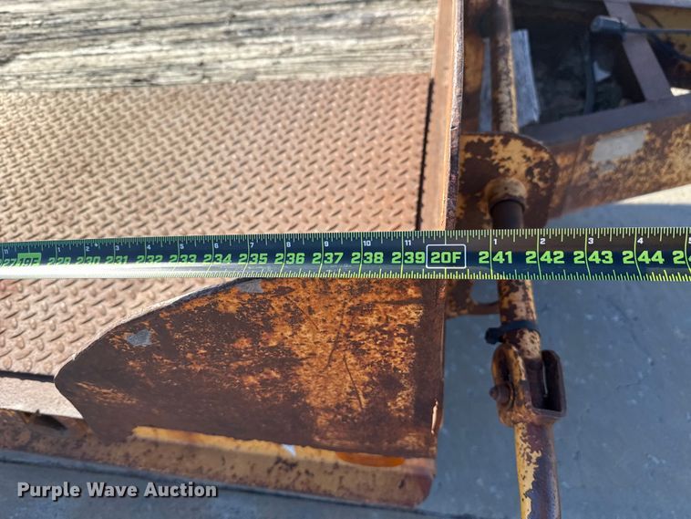 image for item EE3399 1980 Belshe T8 equipment trailer