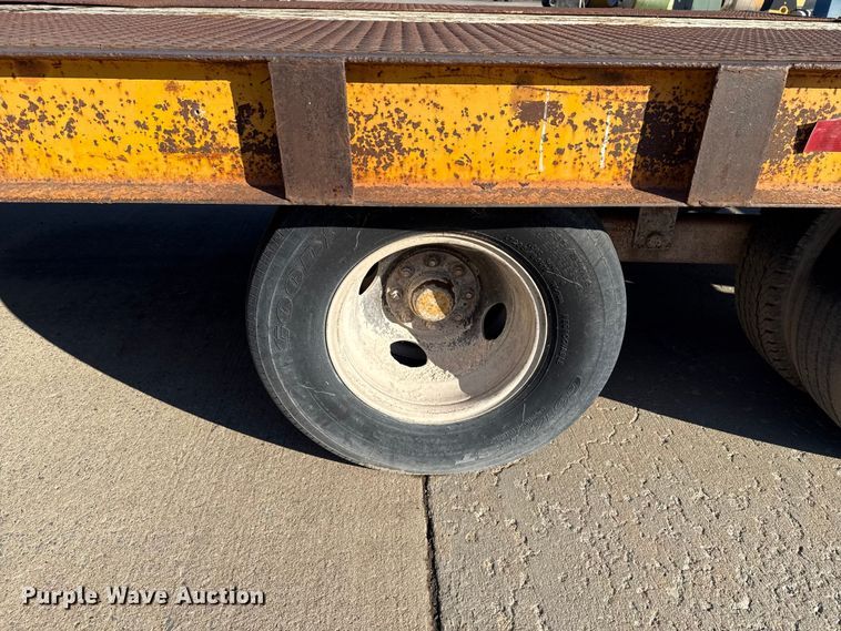 image for item EE3399 1980 Belshe T8 equipment trailer